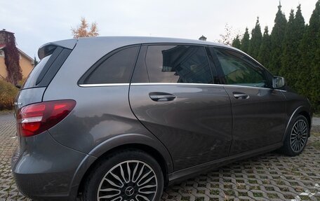 Mercedes-Benz B-Класс, 2015 год, 1 730 000 рублей, 3 фотография