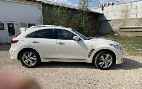 Infiniti FX II, 2012 год, 2 200 000 рублей, 2 фотография