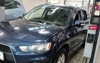 Mitsubishi Outlander III рестайлинг 3, 2010 год, 900 000 рублей, 1 фотография
