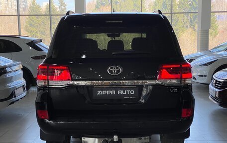 Toyota Land Cruiser 200, 2015 год, 5 099 000 рублей, 6 фотография
