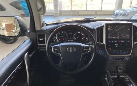 Toyota Land Cruiser 200, 2015 год, 5 099 000 рублей, 11 фотография