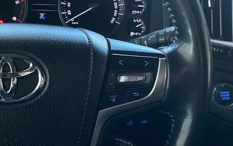 Toyota Land Cruiser 200, 2015 год, 5 099 000 рублей, 14 фотография
