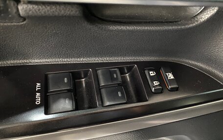 Toyota Land Cruiser 200, 2015 год, 5 099 000 рублей, 17 фотография