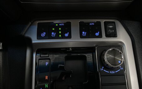 Toyota Land Cruiser 200, 2015 год, 5 099 000 рублей, 29 фотография
