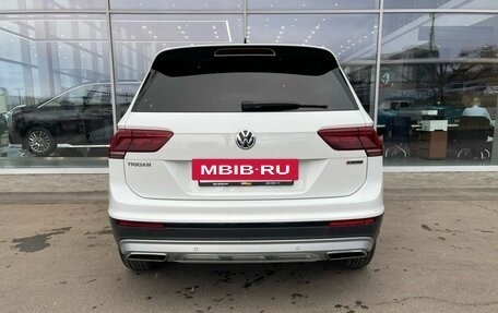 Volkswagen Tiguan II, 2020 год, 2 449 000 рублей, 5 фотография