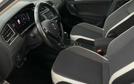 Volkswagen Tiguan II, 2020 год, 2 449 000 рублей, 16 фотография