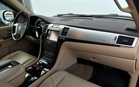 Cadillac Escalade III, 2013 год, 2 256 800 рублей, 8 фотография