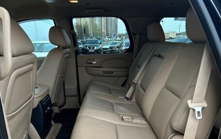 Cadillac Escalade III, 2013 год, 2 256 800 рублей, 14 фотография