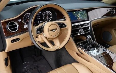 Bentley Flying Spur, 2022 год, 15 980 000 рублей, 9 фотография