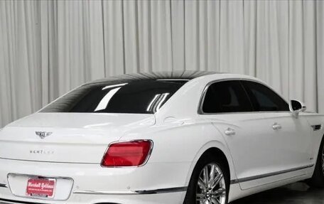 Bentley Flying Spur, 2022 год, 15 980 000 рублей, 5 фотография