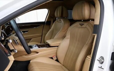 Bentley Flying Spur, 2022 год, 15 980 000 рублей, 11 фотография