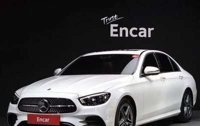 Mercedes-Benz E-Класс, 2022 год, 4 050 000 рублей, 1 фотография