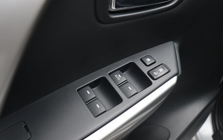 Mitsubishi Pajero Sport III рестайлинг, 2019 год, 3 200 000 рублей, 8 фотография