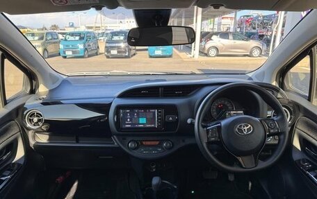 Toyota Vitz, 2019 год, 1 150 000 рублей, 13 фотография