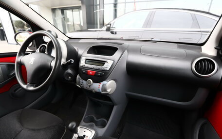 Peugeot 107 I рестайлинг, 2011 год, 500 000 рублей, 7 фотография