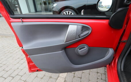 Peugeot 107 I рестайлинг, 2011 год, 500 000 рублей, 18 фотография