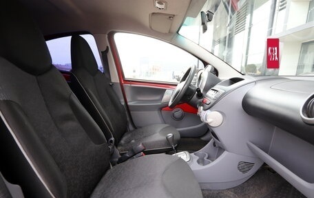 Peugeot 107 I рестайлинг, 2011 год, 500 000 рублей, 9 фотография