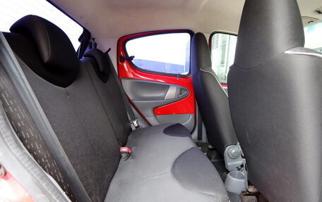 Peugeot 107 I рестайлинг, 2011 год, 500 000 рублей, 22 фотография