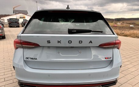 Skoda Octavia RS, 2025 год, 6 800 000 рублей, 4 фотография