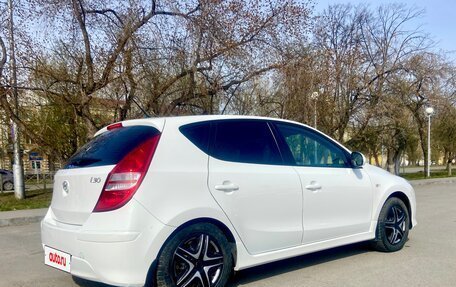 Hyundai i30 I, 2011 год, 690 000 рублей, 6 фотография
