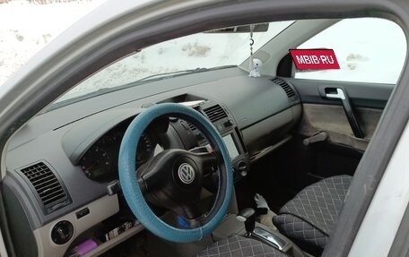 Volkswagen Polo IV рестайлинг, 2004 год, 430 000 рублей, 2 фотография