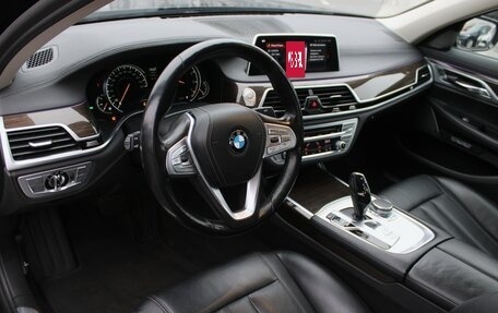 BMW 7 серия, 2017 год, 3 250 000 рублей, 8 фотография