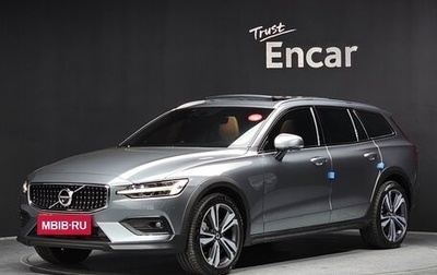 Volvo V60 Cross Country II, 2022 год, 2 831 011 рублей, 1 фотография