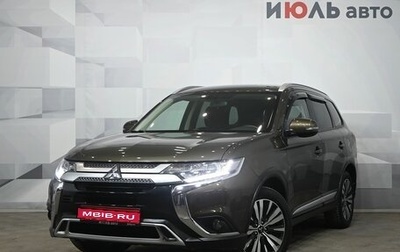Mitsubishi Outlander III рестайлинг 3, 2021 год, 2 900 000 рублей, 1 фотография