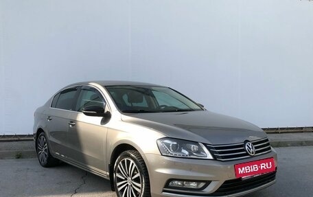 Volkswagen Passat B7, 2014 год, 1 285 000 рублей, 3 фотография