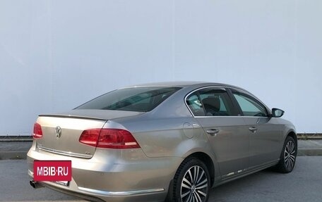 Volkswagen Passat B7, 2014 год, 1 285 000 рублей, 2 фотография
