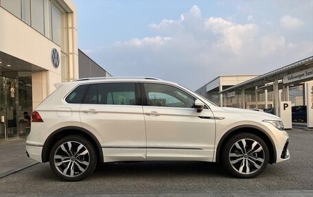 Volkswagen Tiguan II, 2024 год, 5 000 000 рублей, 7 фотография