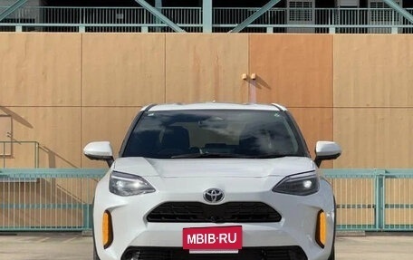 Toyota Yaris Cross, 2024 год, 4 900 000 рублей, 9 фотография