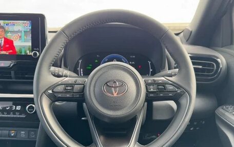 Toyota Yaris Cross, 2024 год, 4 900 000 рублей, 19 фотография