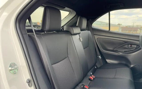 Toyota Yaris Cross, 2024 год, 4 900 000 рублей, 23 фотография
