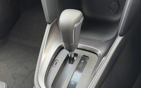 Toyota Yaris Cross, 2024 год, 4 900 000 рублей, 34 фотография