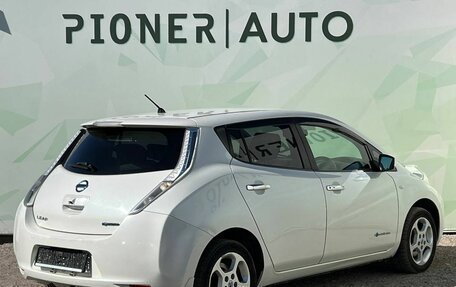 Nissan Leaf I, 2016 год, 890 000 рублей, 6 фотография