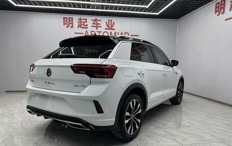 Volkswagen T-Roc I, 2021 год, 1 355 700 рублей, 5 фотография