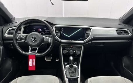 Volkswagen T-Roc I, 2021 год, 1 355 700 рублей, 7 фотография