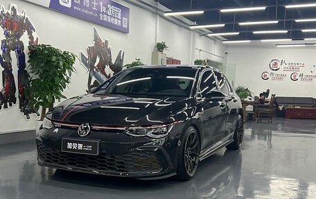 Volkswagen Golf GTI, 2022 год, 2 320 000 рублей, 1 фотография