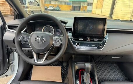 Toyota Corolla, 2022 год, 1 308 000 рублей, 10 фотография