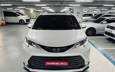 Toyota Sienna, 2021 год, 5 245 000 рублей, 1 фотография