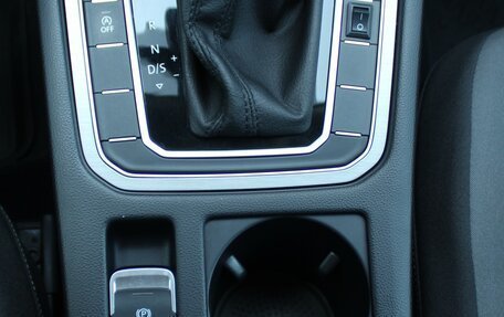 Volkswagen Passat B8 рестайлинг, 2017 год, 1 850 000 рублей, 11 фотография