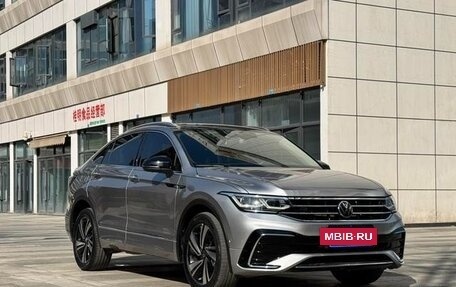 Volkswagen Tiguan II, 2022 год, 2 400 011 рублей, 3 фотография