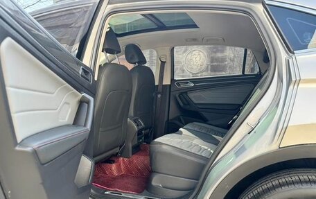 Volkswagen Tiguan II, 2022 год, 2 400 011 рублей, 8 фотография