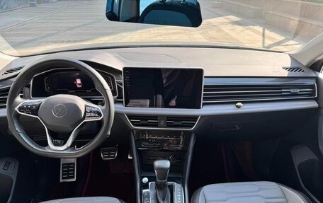 Volkswagen Tiguan II, 2022 год, 2 400 011 рублей, 9 фотография