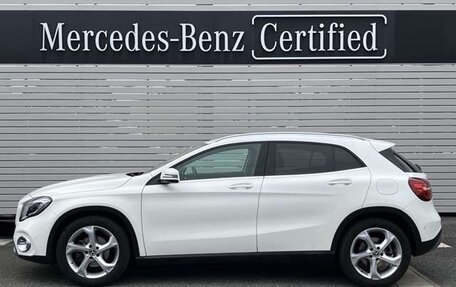 Mercedes-Benz GLA, 2018 год, 1 580 000 рублей, 2 фотография