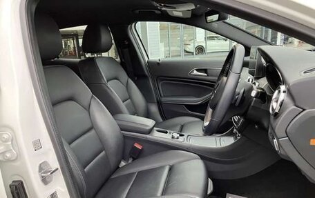 Mercedes-Benz GLA, 2018 год, 1 580 000 рублей, 7 фотография