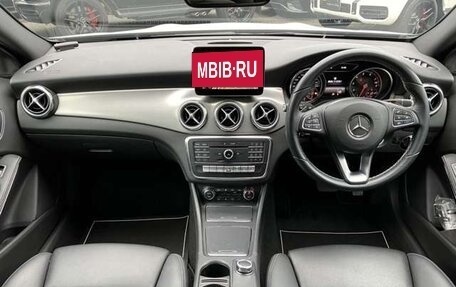 Mercedes-Benz GLA, 2018 год, 1 580 000 рублей, 6 фотография