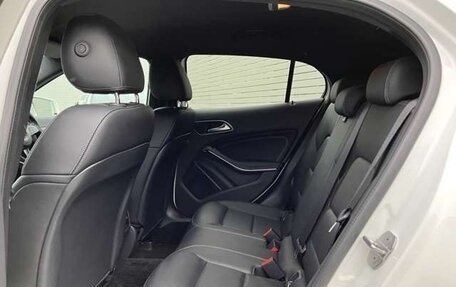 Mercedes-Benz GLA, 2018 год, 1 580 000 рублей, 9 фотография