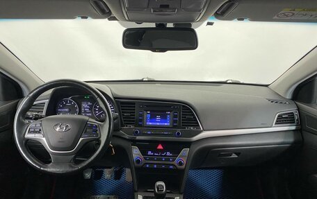 Hyundai Elantra VI рестайлинг, 2018 год, 1 499 000 рублей, 7 фотография